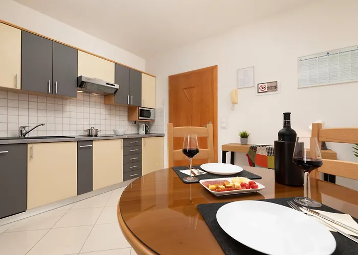 Kvarner アパート *