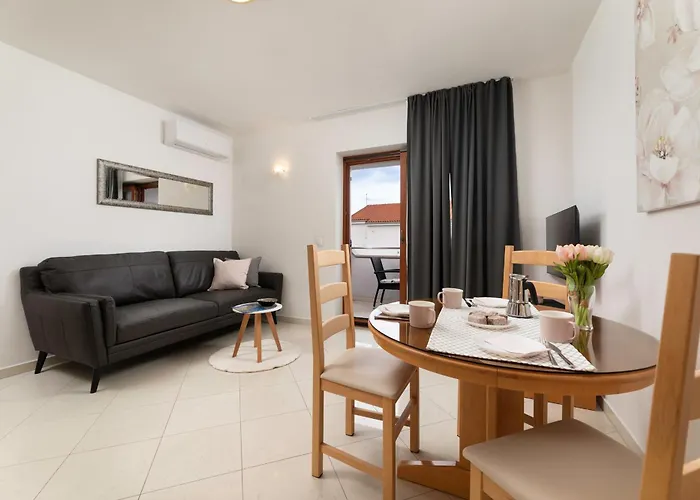 Kvarner アパート マリンスカ