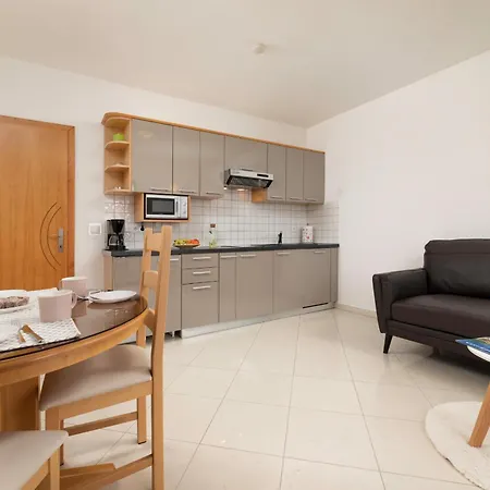 Kvarner Apartment *