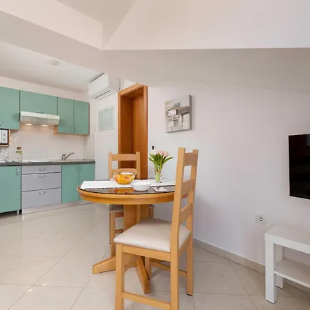 Kvarner Apartamento *