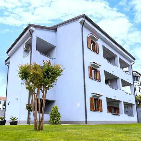 Apartament Kvarner *