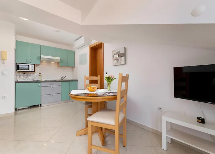 Kvarner Apartman *